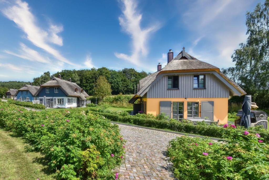 Zahrada ubytování Ferienhaus Inselsommer 10 Feriendorf Klein Stresow Rügen by ruyastay