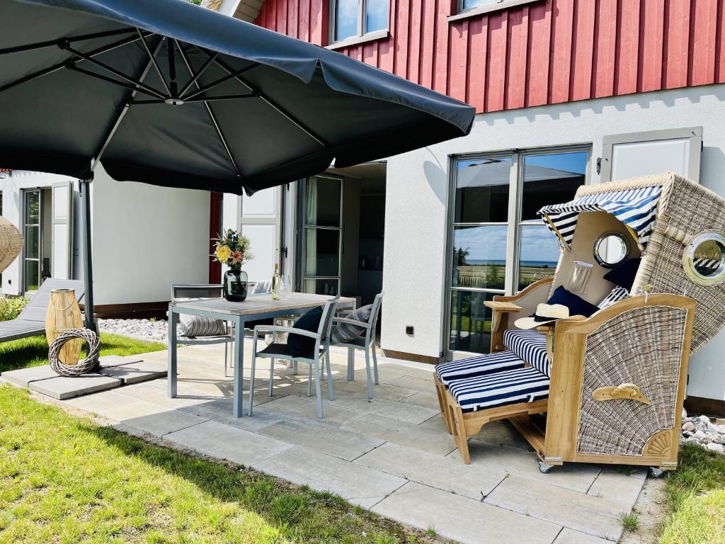 Κήπος έξω από το Ferienhaus Seeblick 19 Feriendorf Klein Stresow Rügen by ruyastay