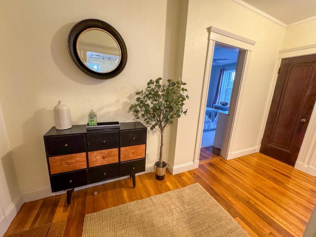 波士顿Sun-filled Unit, Elevator, Pool, Boston College的相册照片