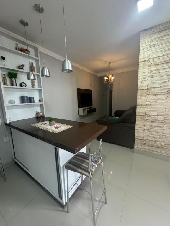 Kuchyň nebo kuchyňský kout v ubytování Casa no centro de Balneário Camboriú