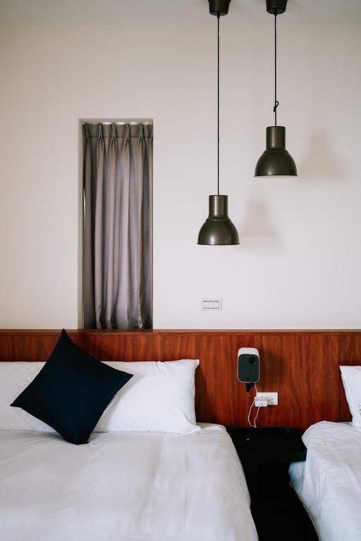 Uma cama ou camas num quarto em Danny's Home