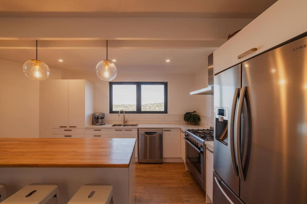 The Ultimate Cecil Wood Stay - Hot Tub BBQ & Views - Resim 37