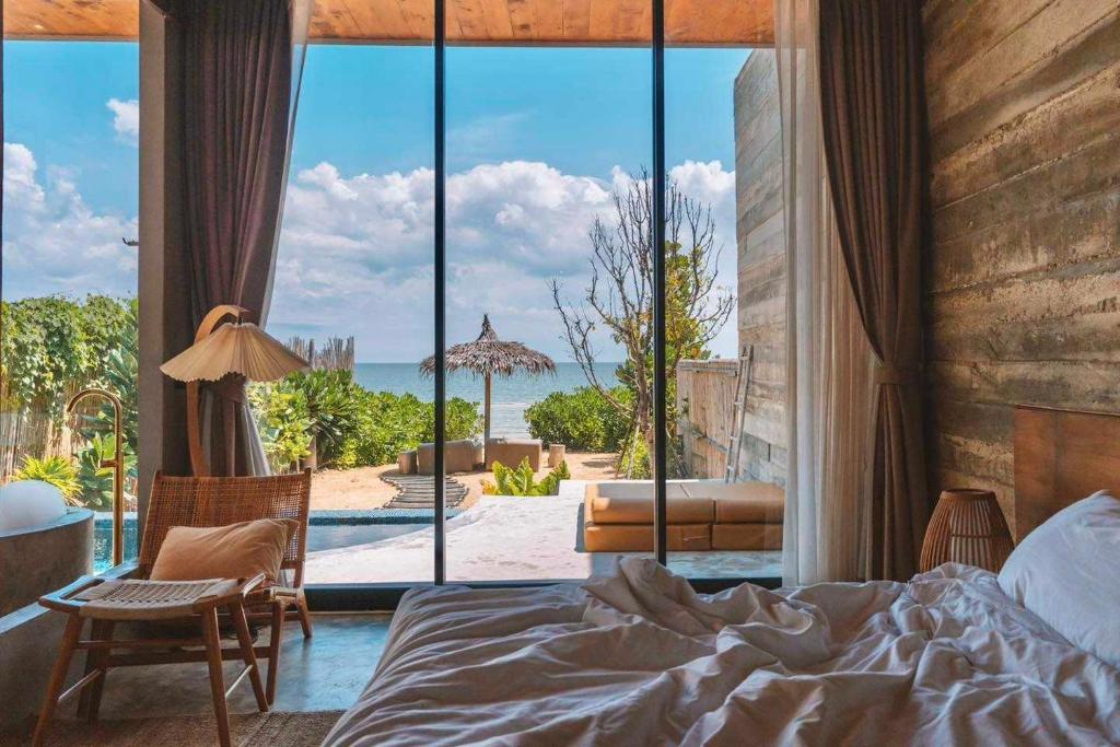 Demi The Third & Owari's ie 尾張の家 Pranburi - Villa - Frente A La Playa