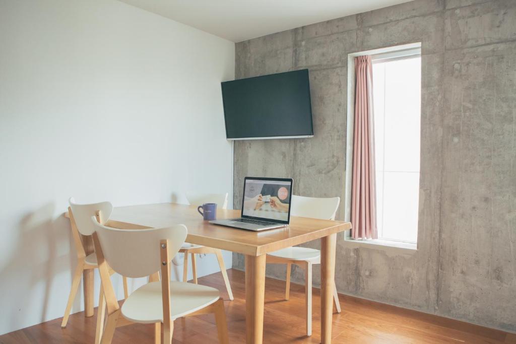 TV a/nebo společenská místnost v ubytování DOMO Hotel