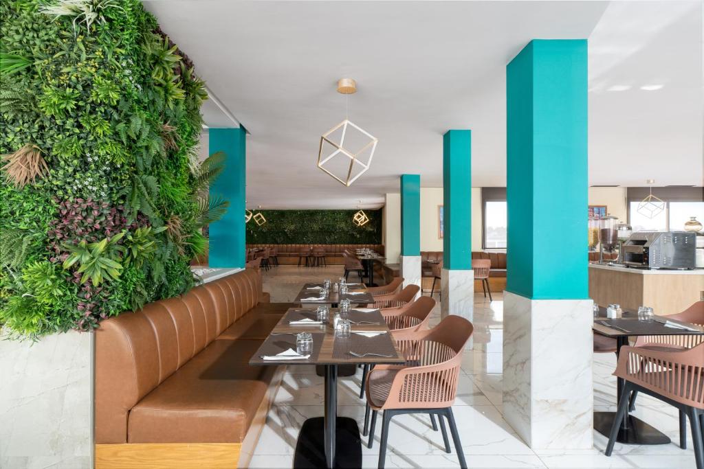 Posezení v ubytování Rihab Hotel