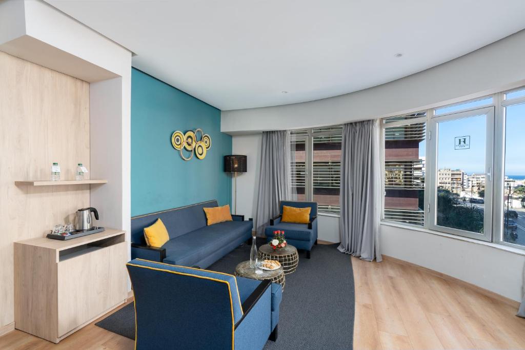 Kuchyň nebo kuchyňský kout v ubytování Rihab Hotel