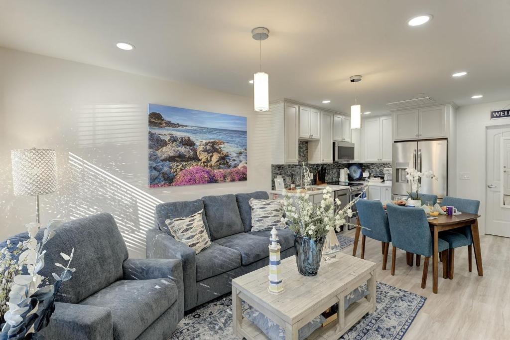 Dapur atau dapur kecil di 3957 Lighthouse Landing Duplex
