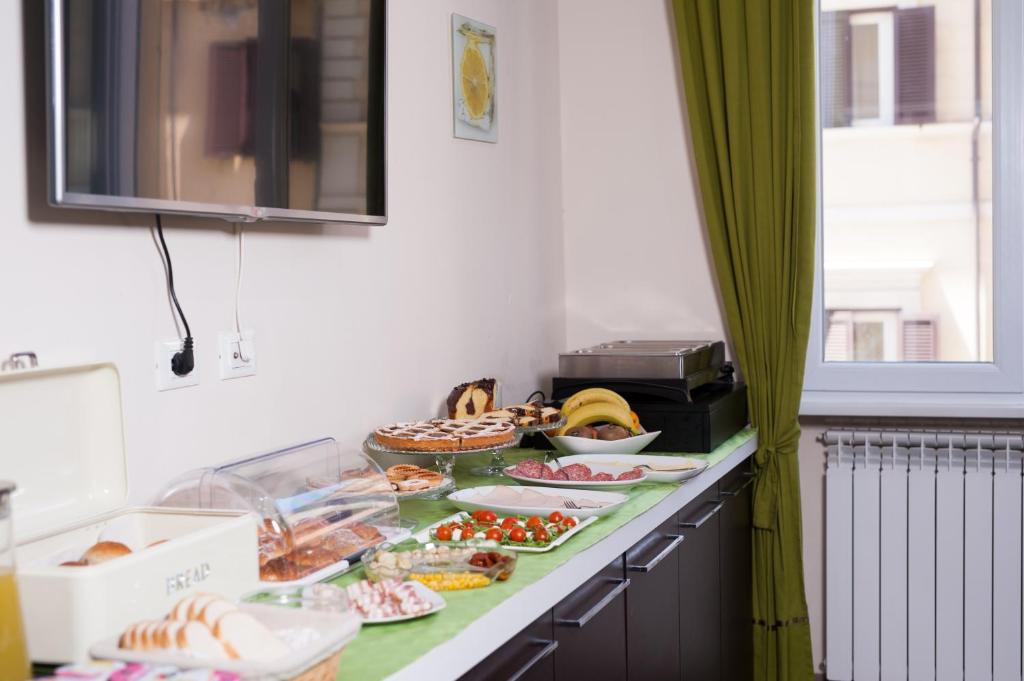 HOTIDAY Room Collection - Roma Barberini - Resim 19