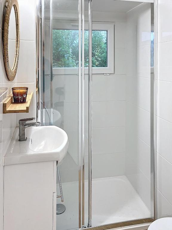 Salle de bains dans l'établissement Studio La Marne Paris
