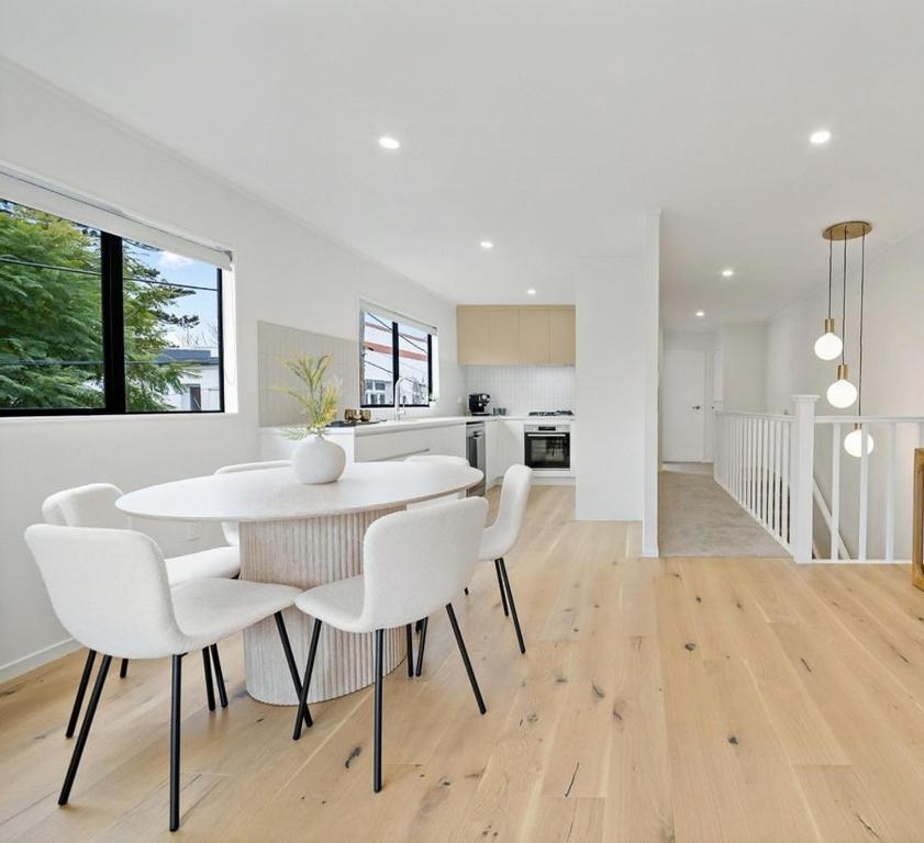 The Luxe Hidden Gem Villa in Auckland Heart - 3 Bedrooms near Newmarket WestfieldMall - Resim 14