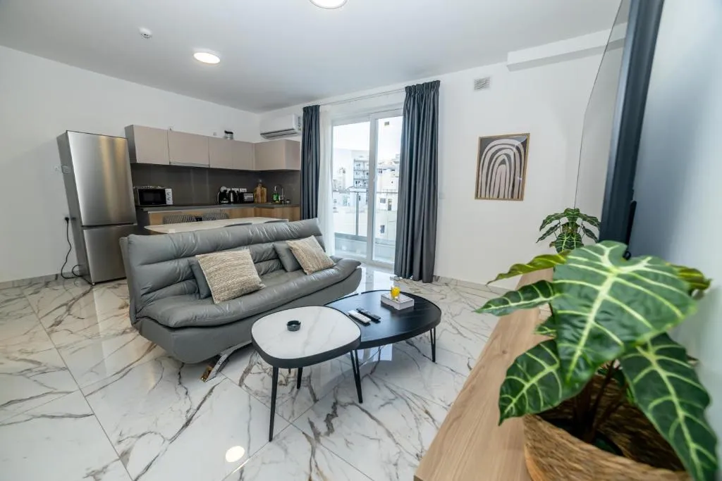 New, Stylish and Modern 1BR Apartment - by HostMT