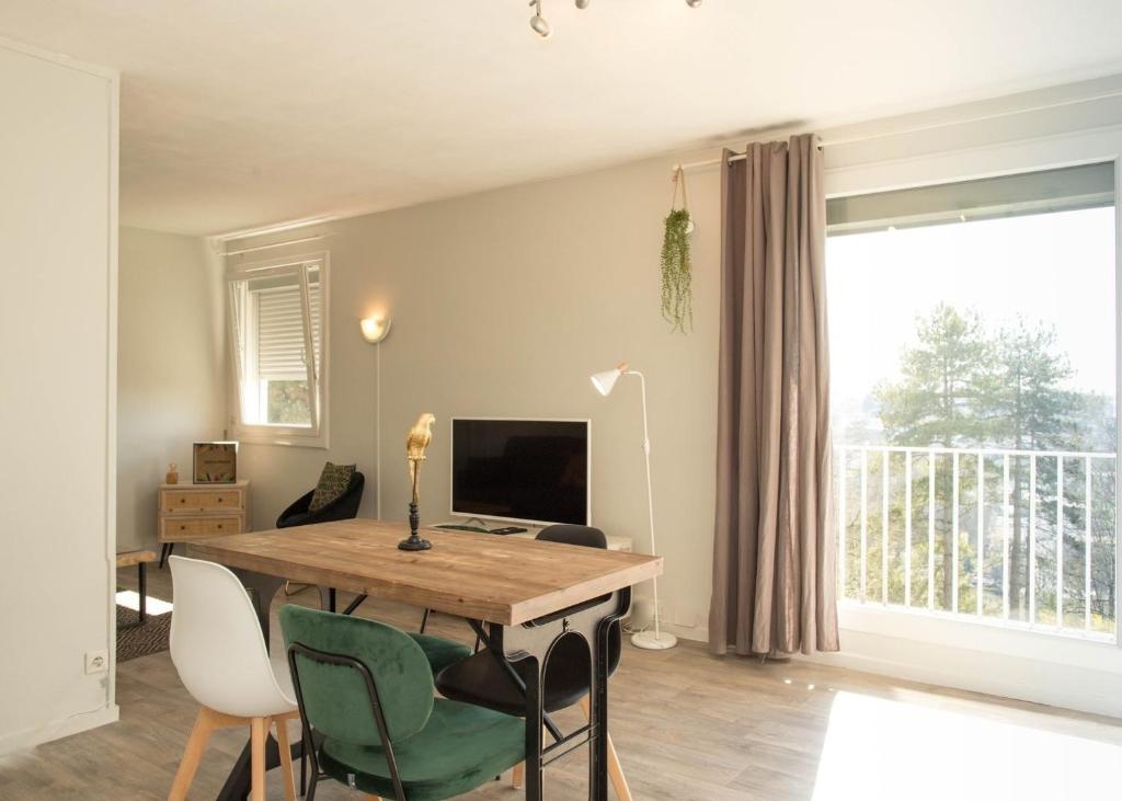 Photo de la galerie de l'établissement Confortable et accueillant T4 à Poitiers, à Poitiers