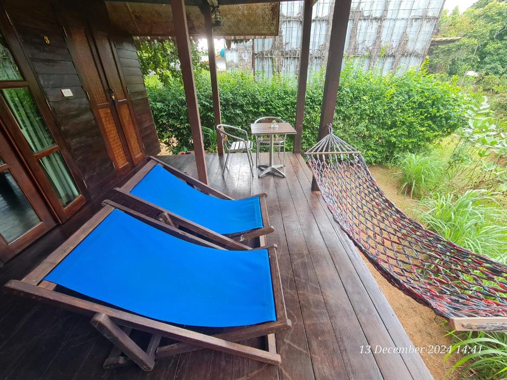 Zahrada ubytování Koh Mak Living