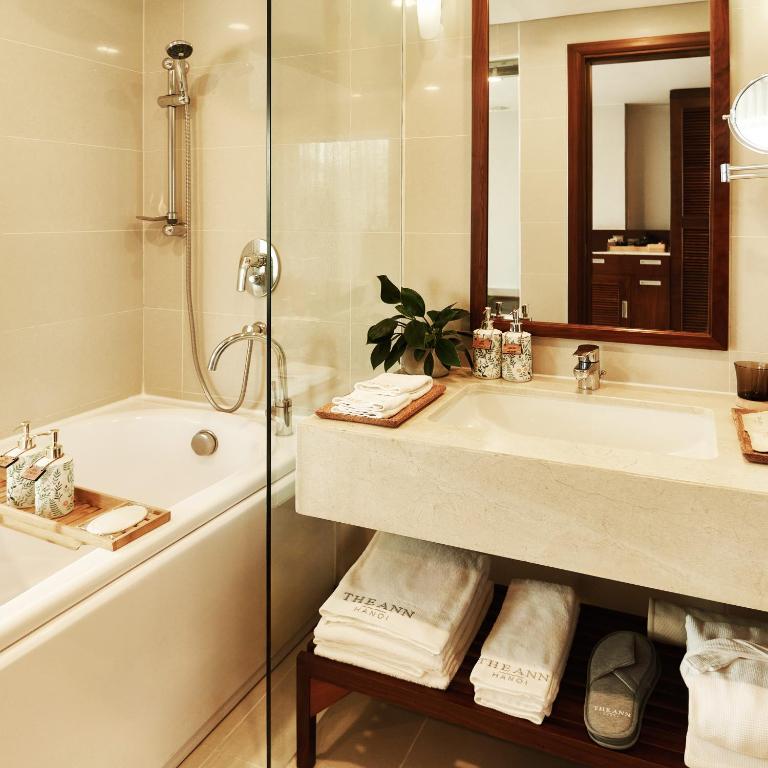 Suite Nhìn Ra Vườn