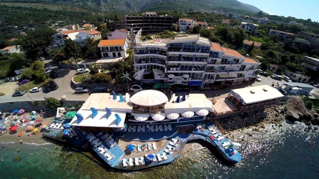 an aerial view of a resort on the water at Malibu Apartments in Sutomore