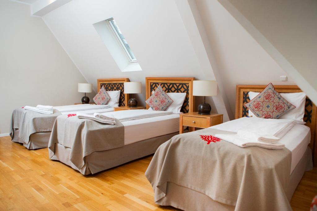 Hotel Altes Fährhaus - Comfort Triple Room With Shower