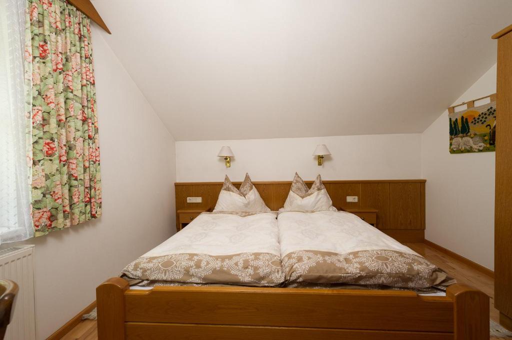 Postel nebo postele na pokoji v ubytování Landhaus Gailer