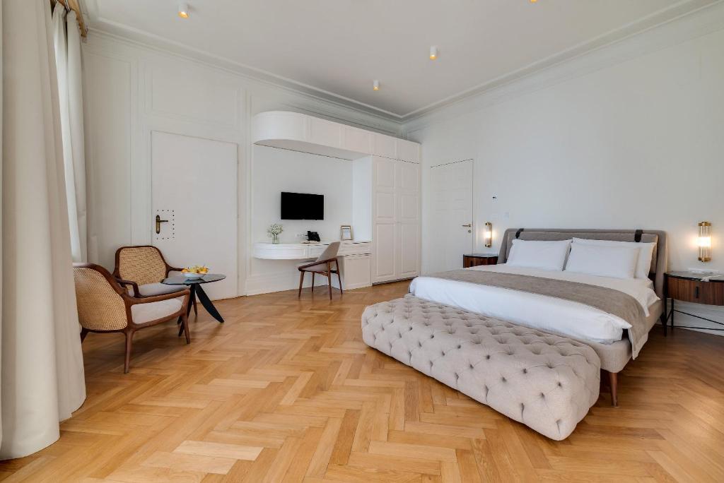 
Deluxe Double Room with Balcony and Sea View
