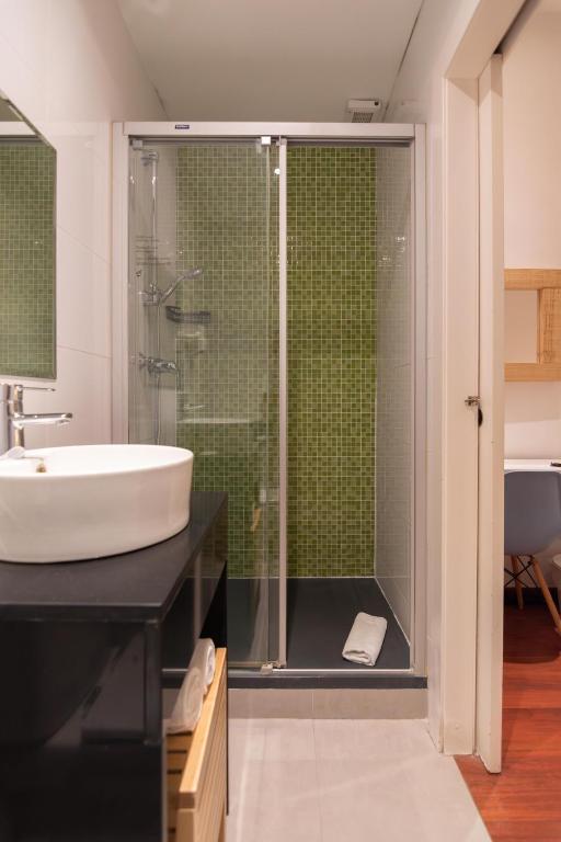 Um banheiro em The Central House Barcelona Gracia