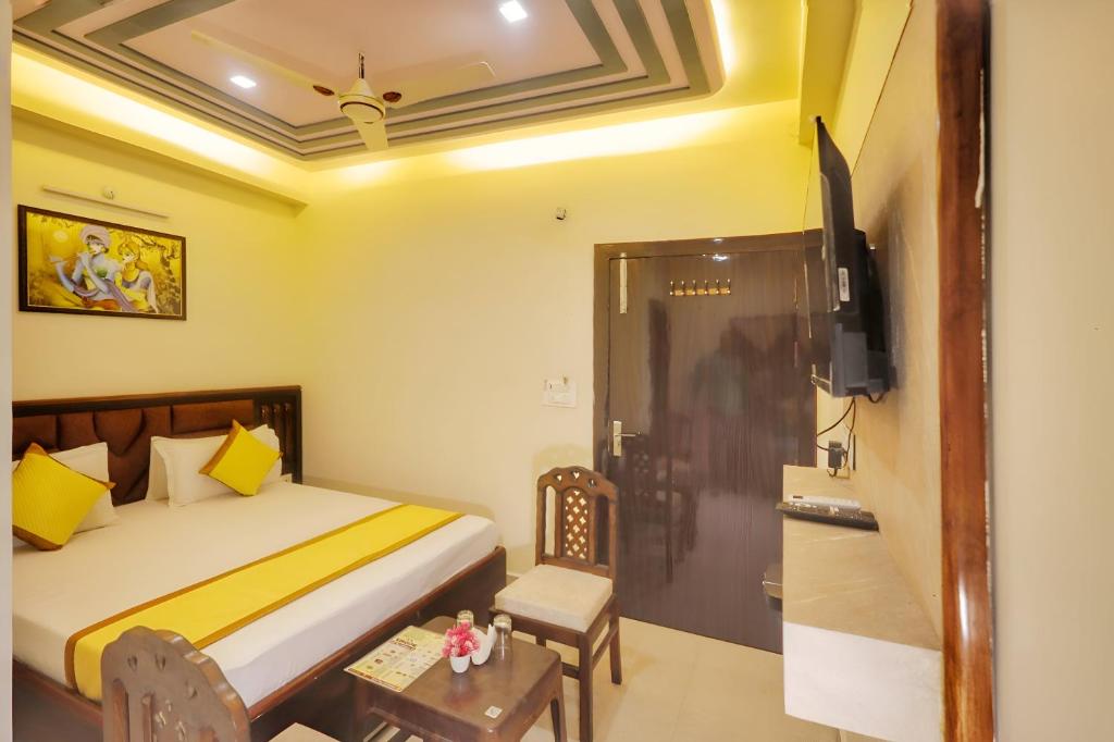 Hotel Pragati Palace - Housity