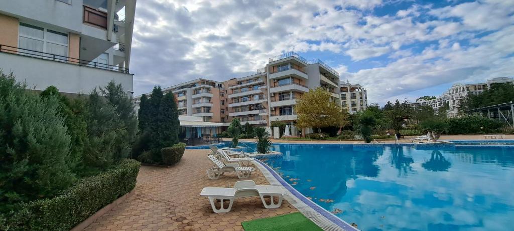 Bazén v ubytování Apartament Amelia nebo v jeho okolí