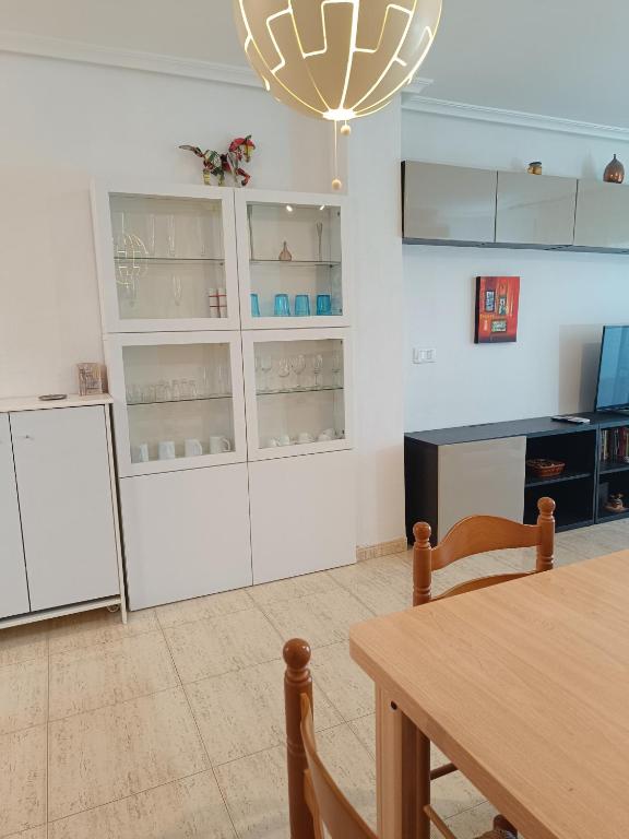 Kuchnia lub aneks kuchenny w obiekcie Bahía de Vera Apartamento Alejandro