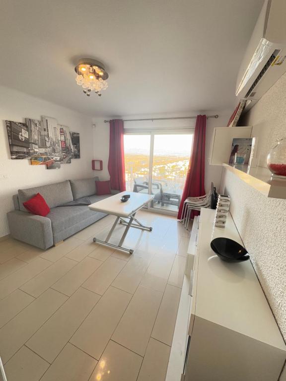 Khu vực ghế ngồi tại Holidays Sylvia 13