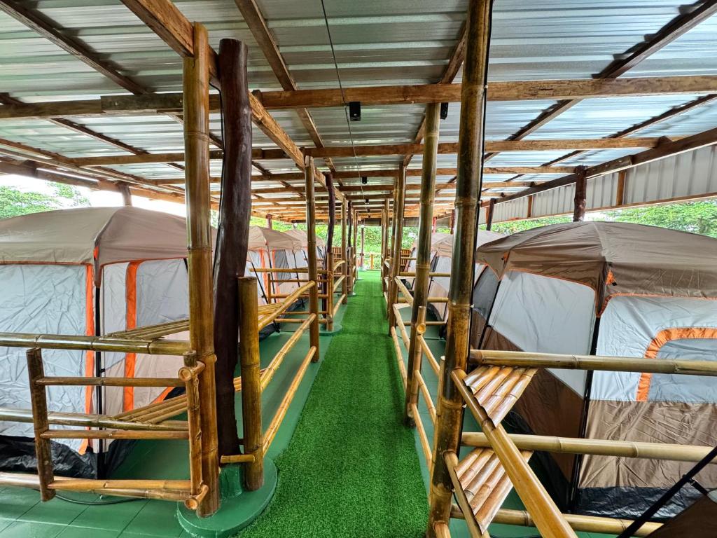 Fotografie z fotogalerie ubytování Naiyang Discovery Beach Resort SHA v destinaci Nai Yang pláž