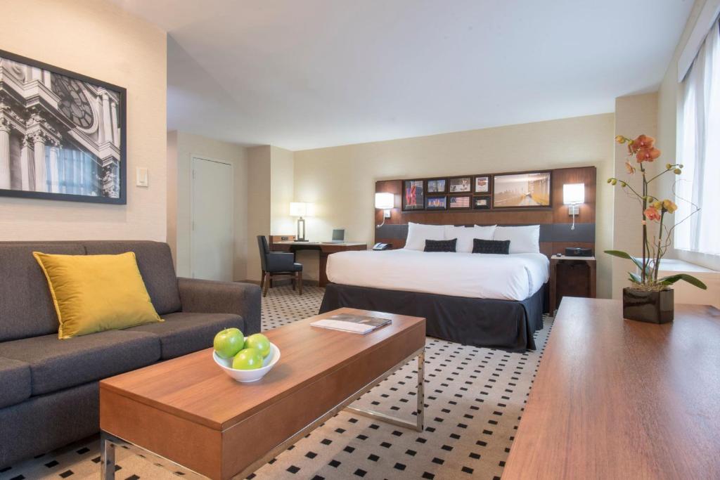 The Warwick Hotel Rittenhouse Square Philadelphia - King Suite With Sofa Bed