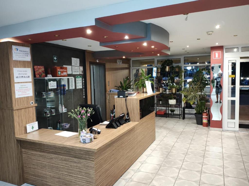 Lobby alebo recepcia v ubytovaní SELMENT RESORT Mazury