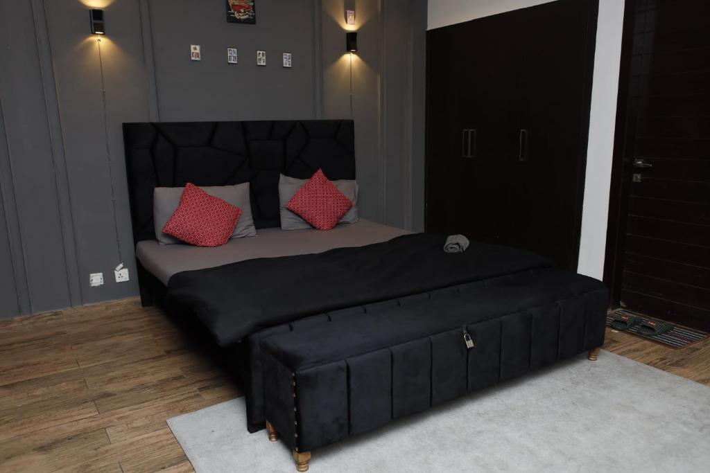 Posezení v ubytování Luxury 1BHK Apartment In Bahria Town