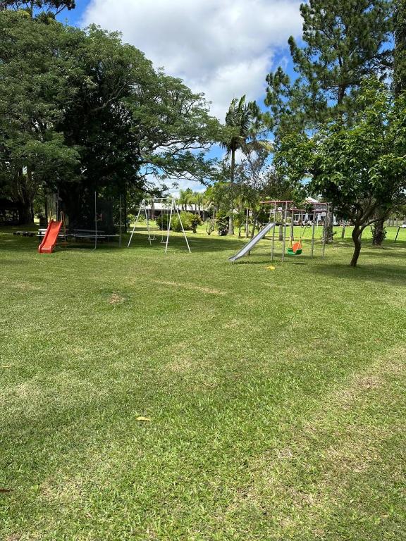 Chalet zona Norte con salida al lago "La Casona"