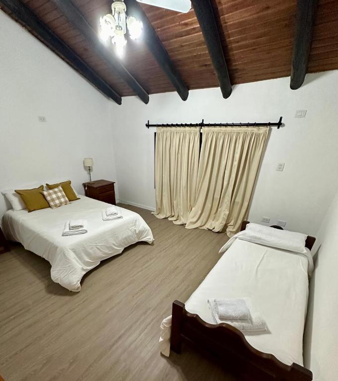 Chalet zona Norte con salida al lago "La Casona"