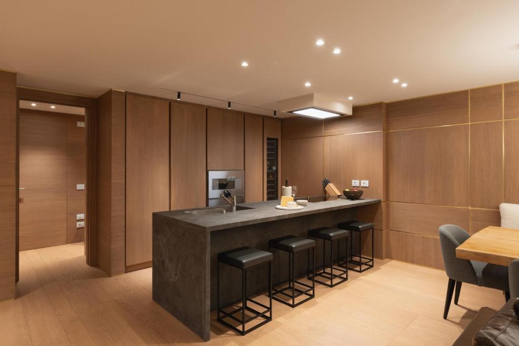 A kitchen or kitchenette at Campiglio WOOD