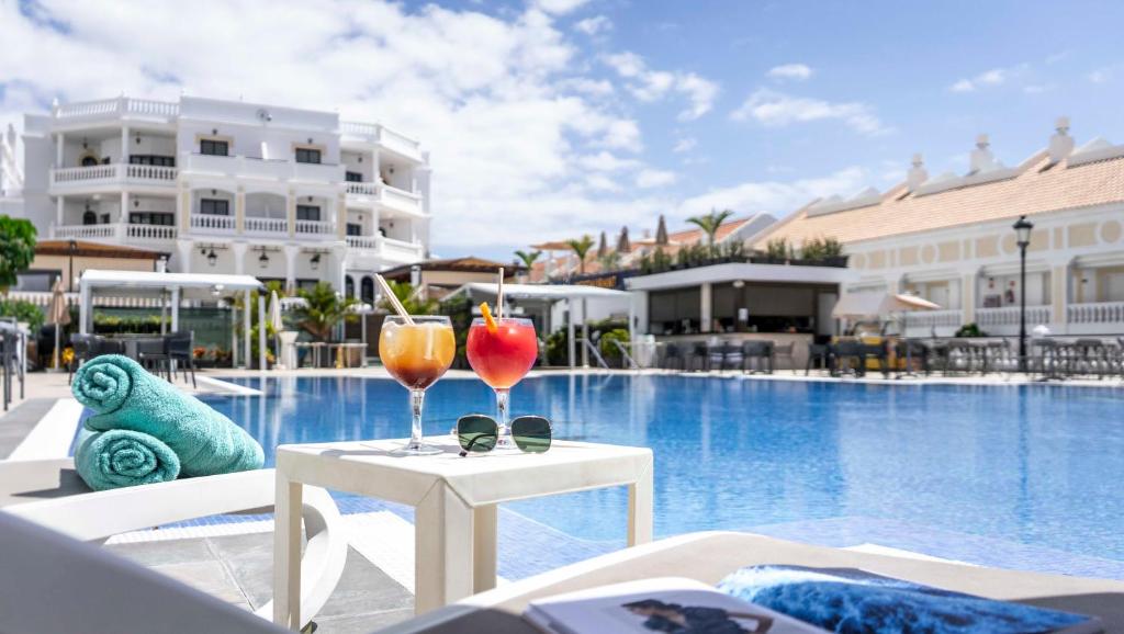 Hollywood Mirage - Excel Hotels & Resorts - Housity