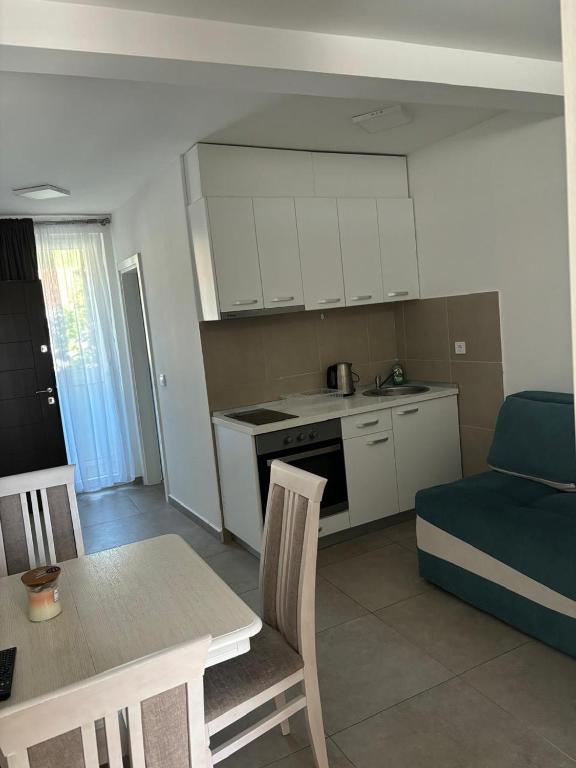 Cuina o zona de cuina de Aleksandar