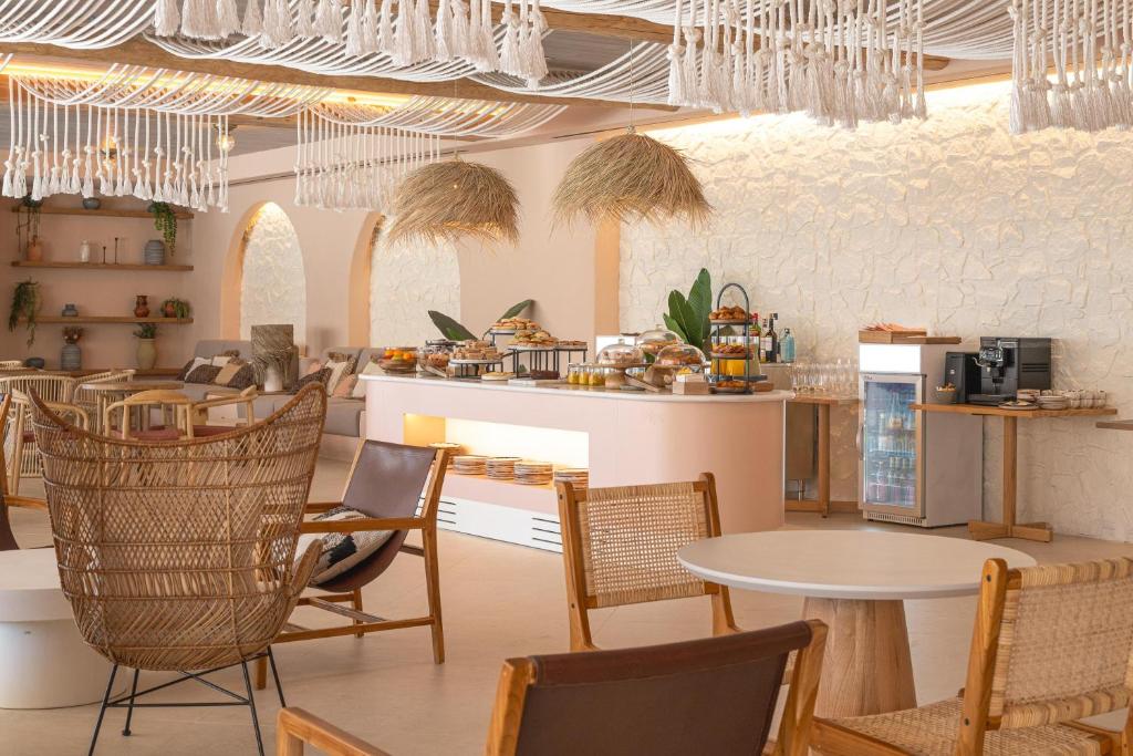 Posezení v ubytování DAIA Slow Beach Hotel Conil - Adults Only Recommended