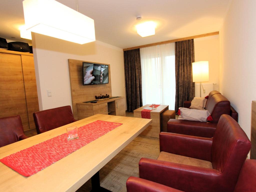 H&P Touristik Residenz Grafenmatt GRA-2-2 - One-Bedroom Apartment With Balcony