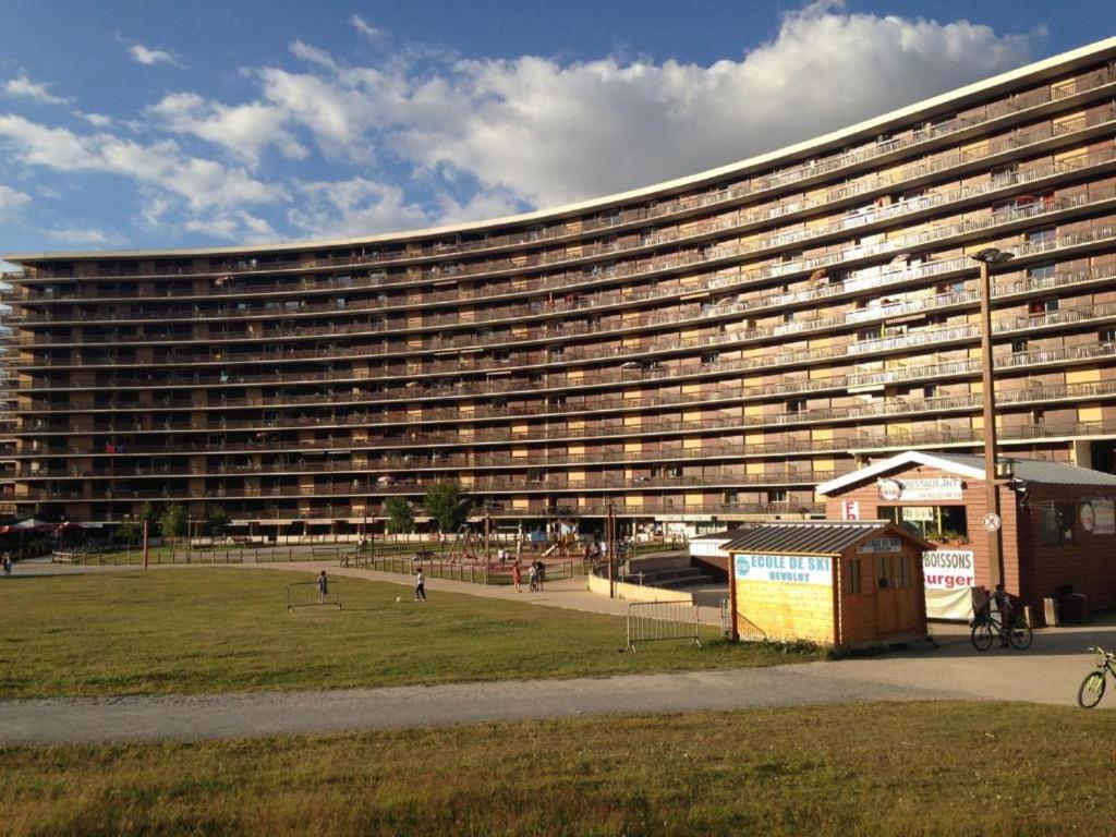 Budova, v ktorej sa apartmán nachádza
