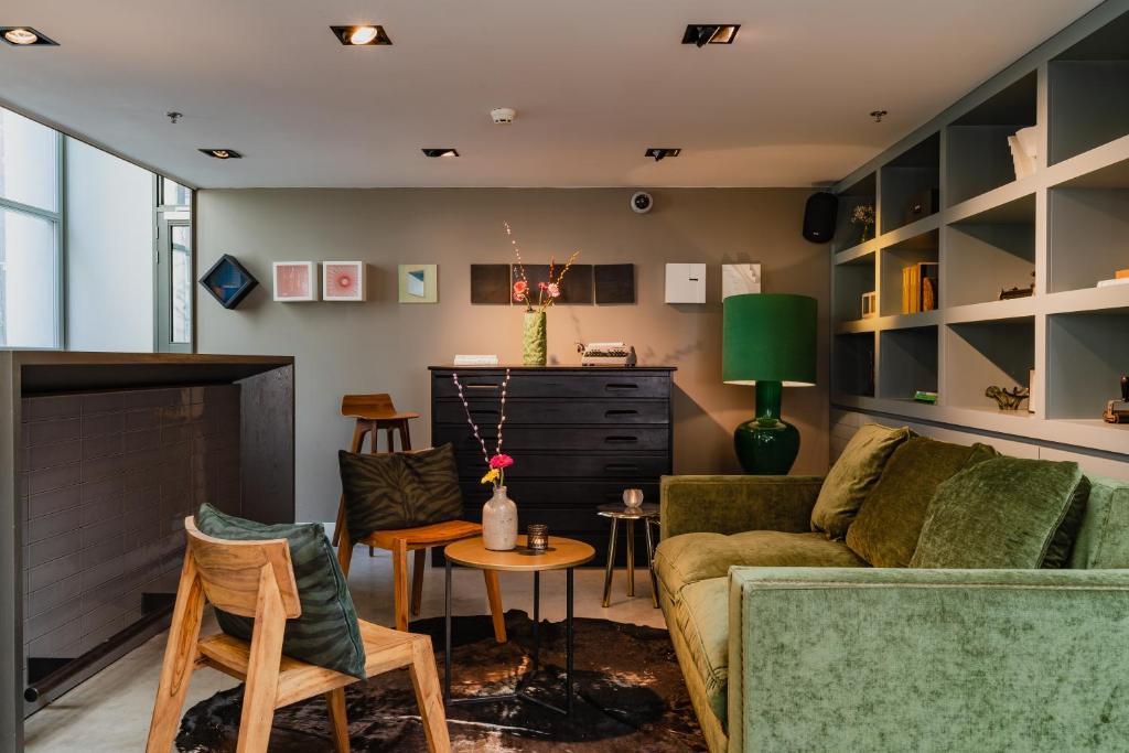 Hotel De Hallen - Resim 32