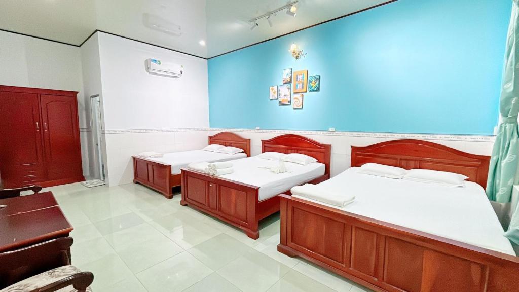 Quoc Dinh Guest House - Family Room