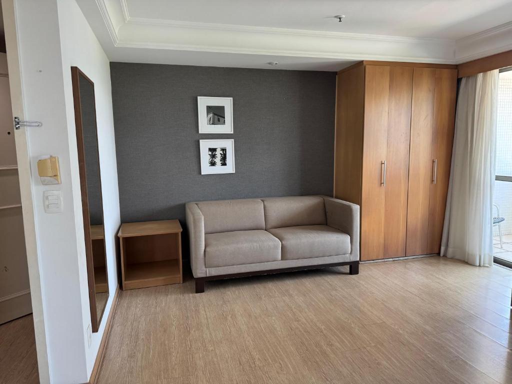 Cond. Mediterrâneo Flat - Estúdio King King
