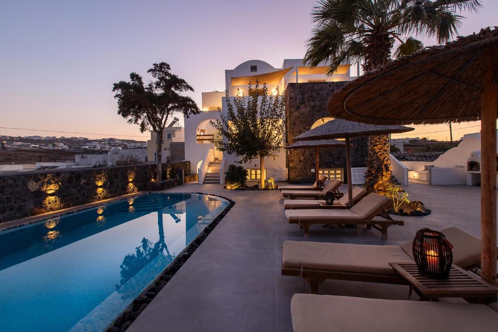 Bazén v ubytování Santorini Garden Homes nebo v jeho okolí