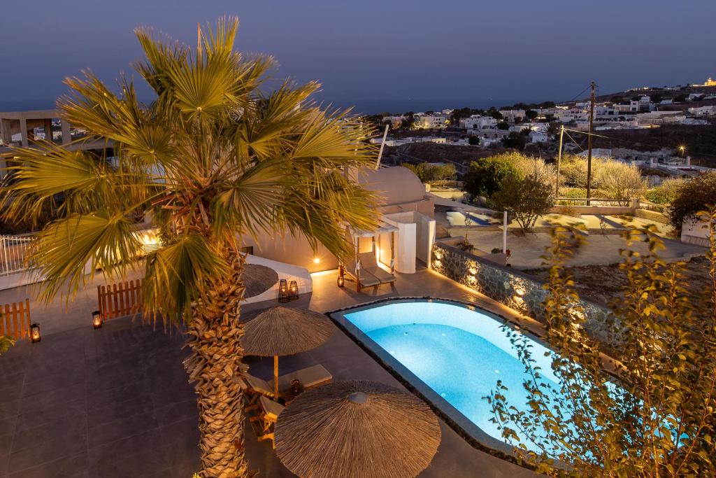 Bazén v ubytování Santorini Garden Homes nebo v jeho okolí