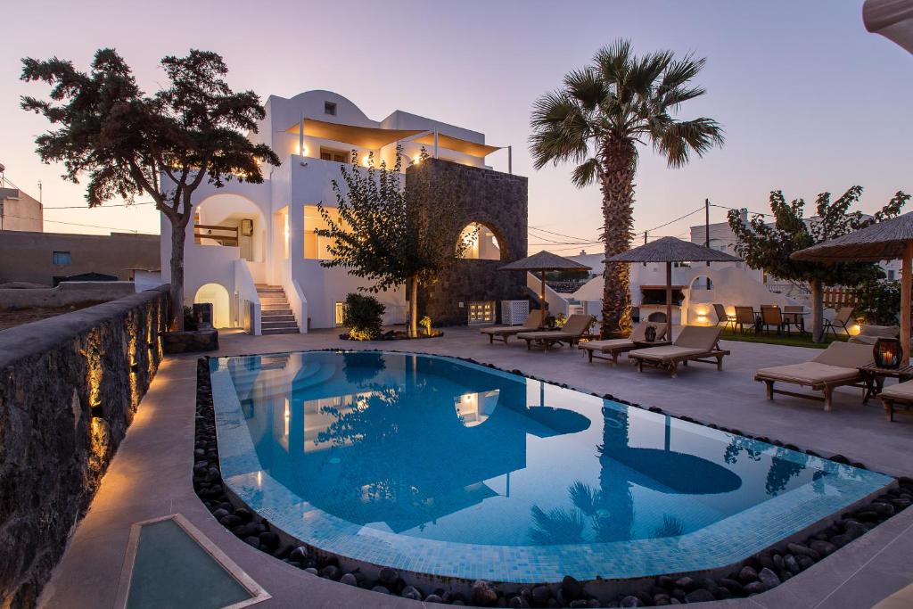 Bazén v ubytování Santorini Garden Homes nebo v jeho okolí