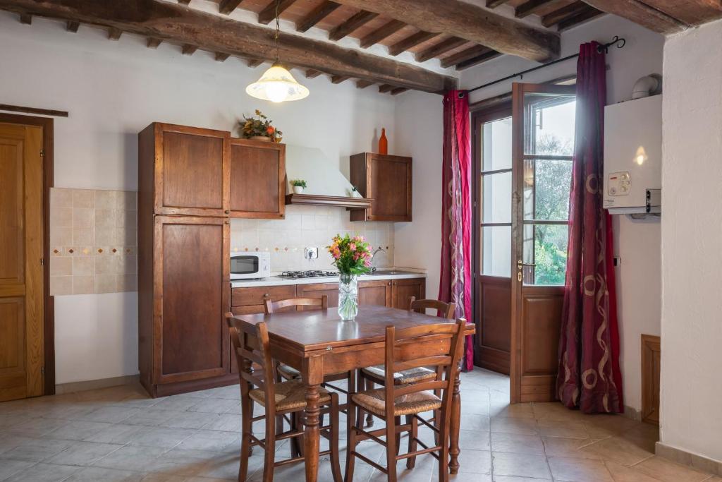 Kuchyň nebo kuchyňský kout v ubytování Relais Il Ciliegio