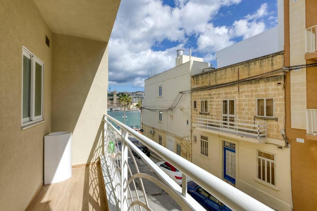 Balkón nebo terasa v ubytování Seaview, Beautiful 3br Apt 1