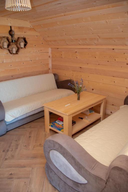 Posezení v ubytování Katun Siska Medna Dolina