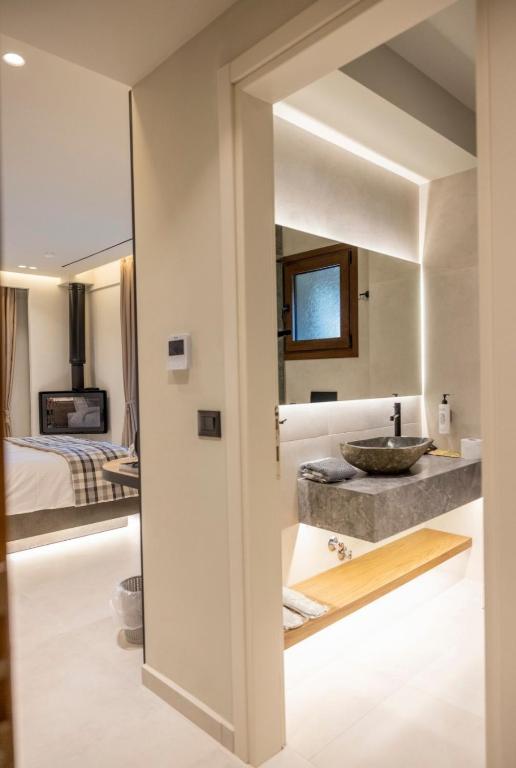 Polyzos Luxury Suites Meteora #6 - Adults Friendly - Resim 3