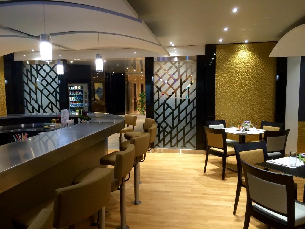 Nash Airport Hotel - Resim 35